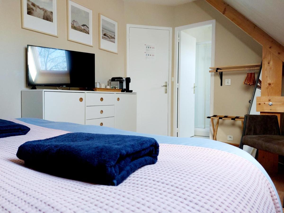 Chambres D'Hotes Chez L'Habitant - Bed& Breakfast Homestay Huisnes-sur-Mer Exterior photo
